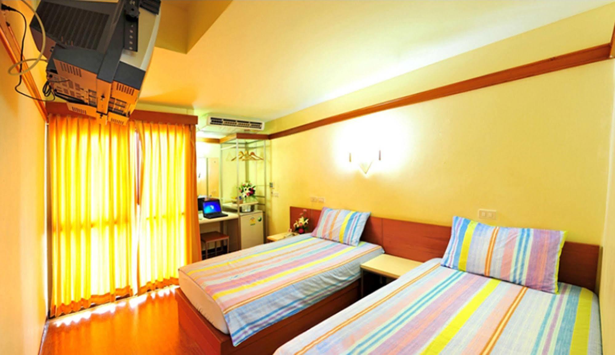 Mad Monkey Hostel Bangkok Exteriér fotografie
